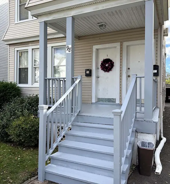 Stairs, rails, and posts — Stairs and columns